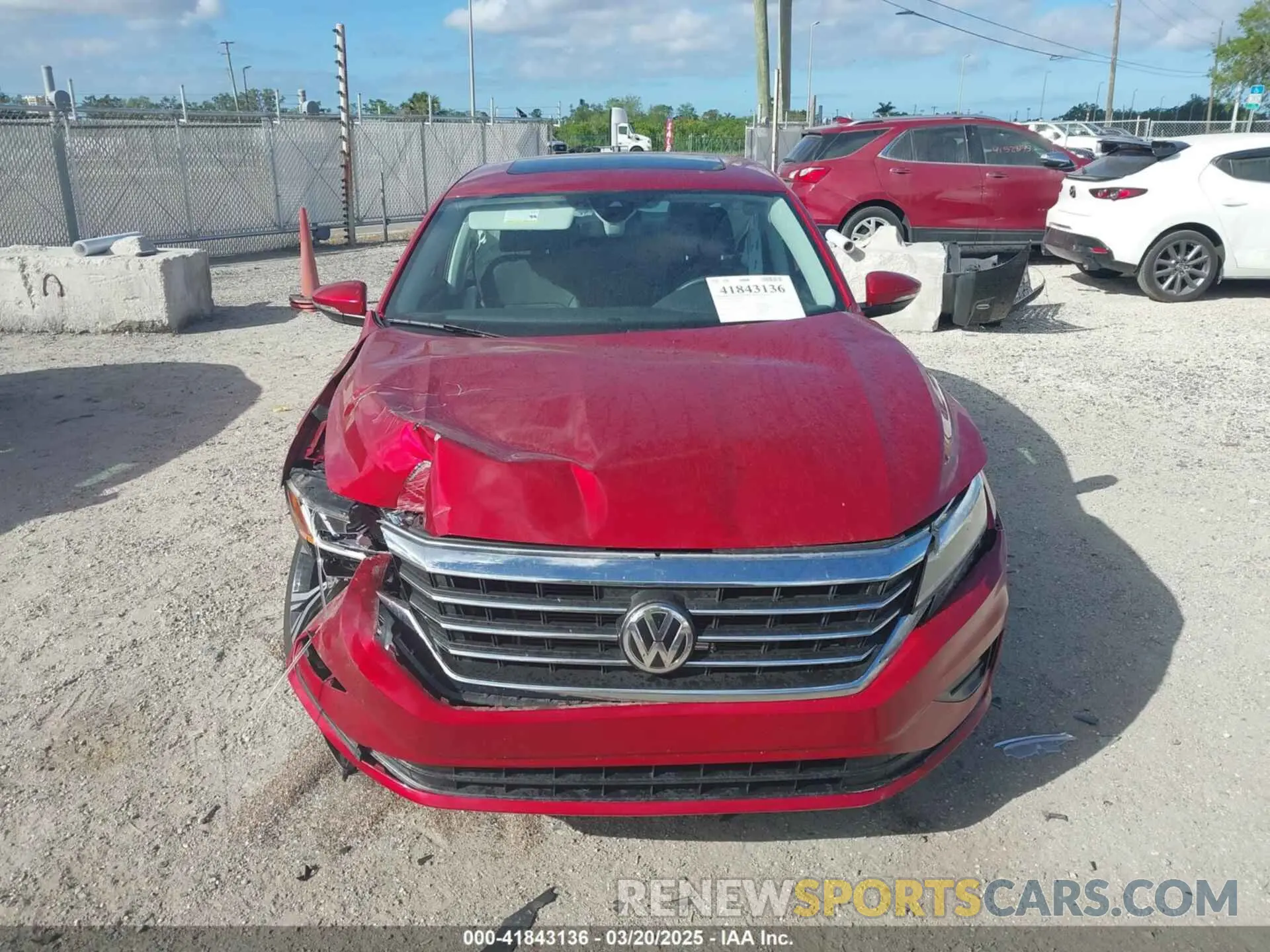 11 fotografías del automóvil dañado 1VWSA7A30MC007748 VOLKSWAGEN PASSAT 2021