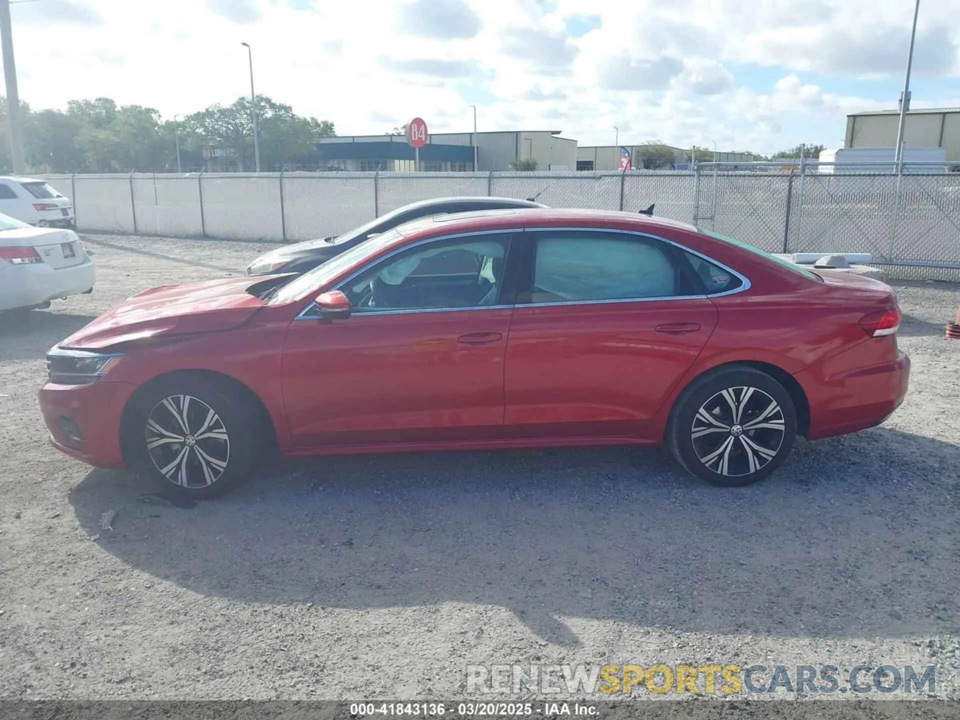 13 fotografías del automóvil dañado 1VWSA7A30MC007748 VOLKSWAGEN PASSAT 2021