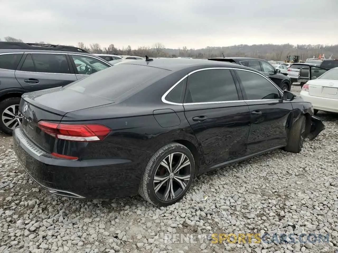 3 fotografías del automóvil dañado 1VWSA7A30MC015056 VOLKSWAGEN PASSAT 2021