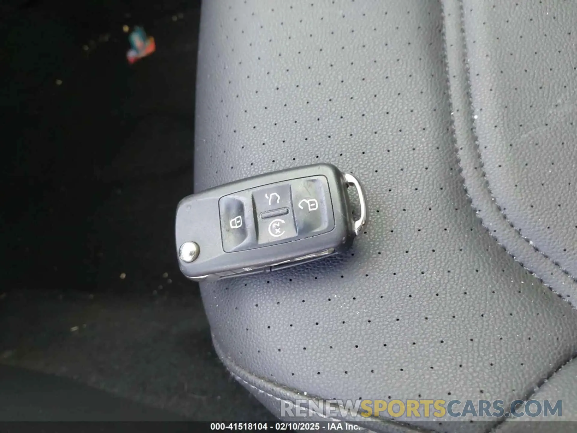 11 fotografías del automóvil dañado 1VWSA7A30MC017762 VOLKSWAGEN PASSAT 2021