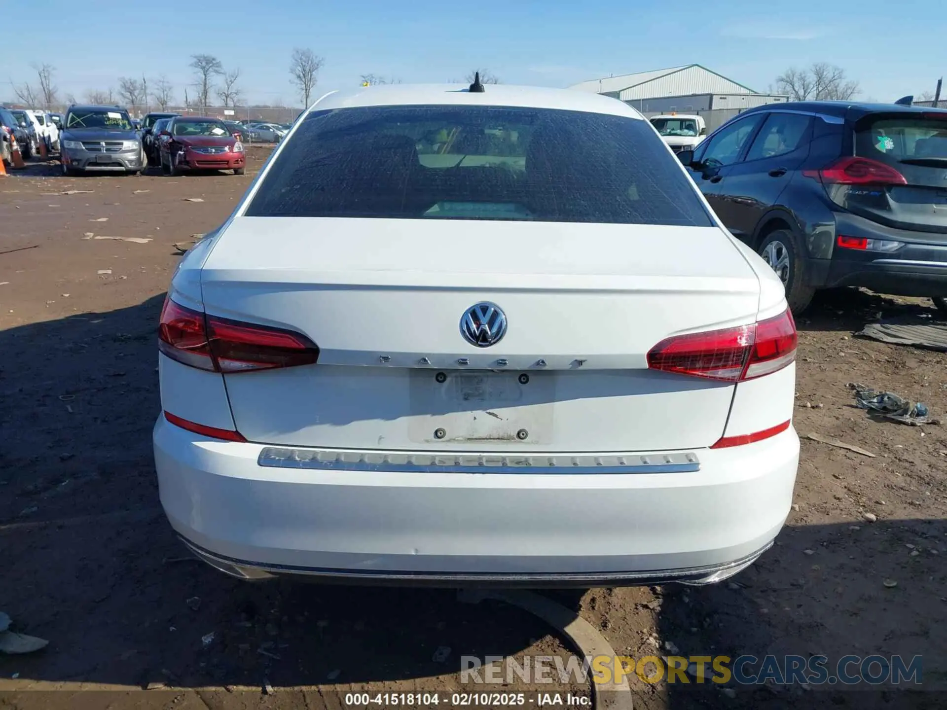 17 fotografías del automóvil dañado 1VWSA7A30MC017762 VOLKSWAGEN PASSAT 2021
