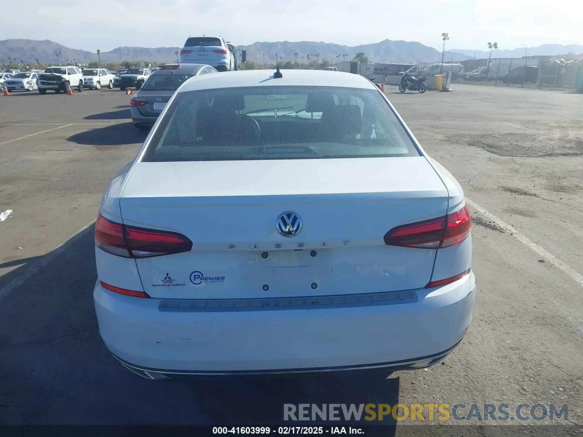 15 fotografías del automóvil dañado 1VWSA7A32MC001319 VOLKSWAGEN PASSAT 2021