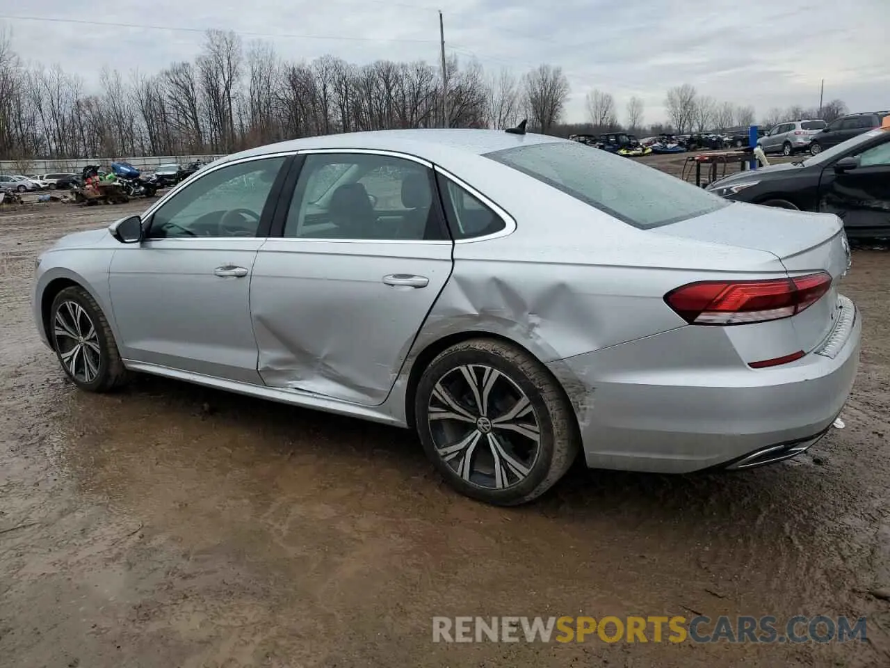 2 fotografías del automóvil dañado 1VWSA7A32MC005855 VOLKSWAGEN PASSAT 2021