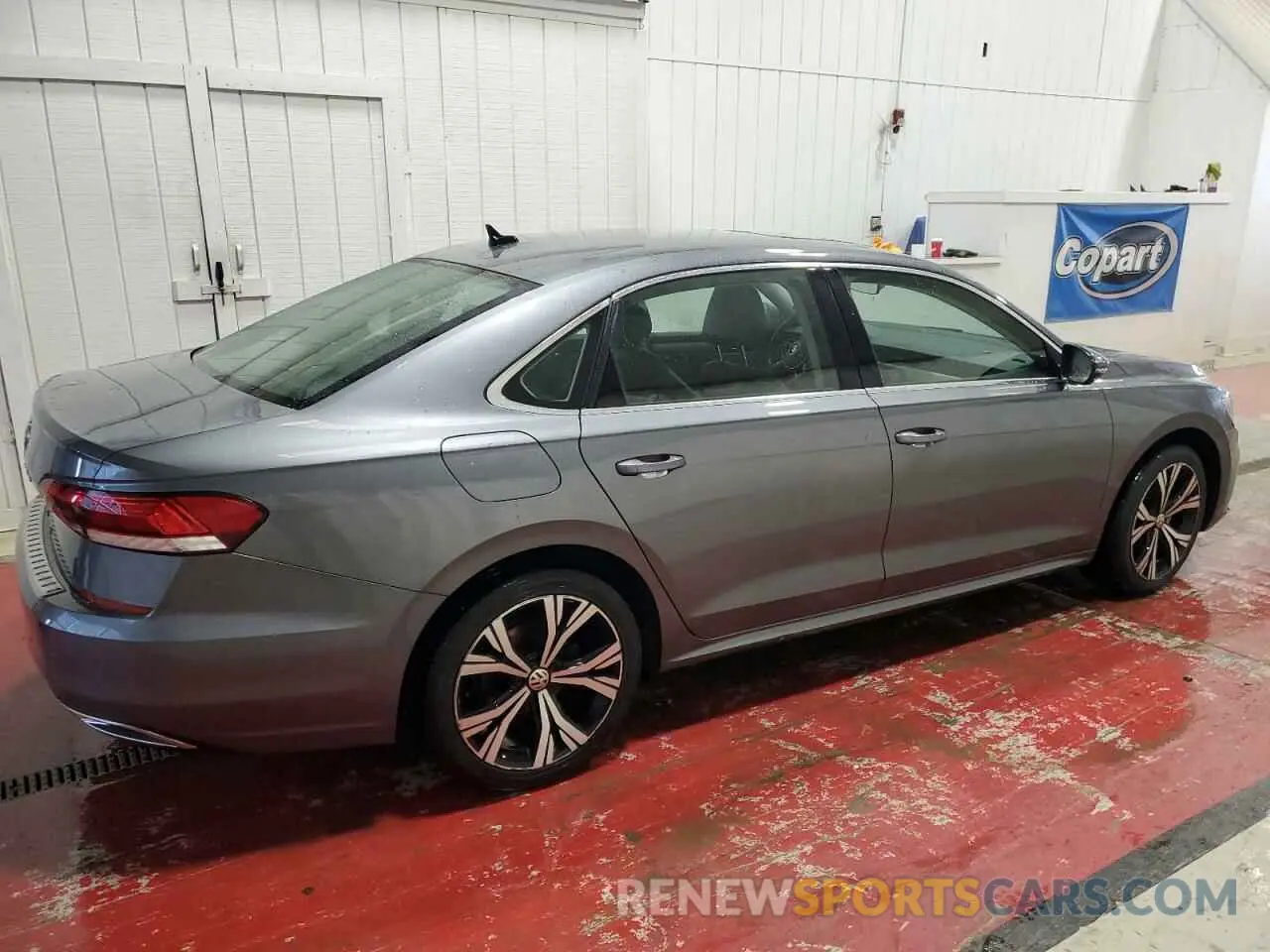 3 fotografías del automóvil dañado 1VWSA7A33MC000647 VOLKSWAGEN PASSAT 2021
