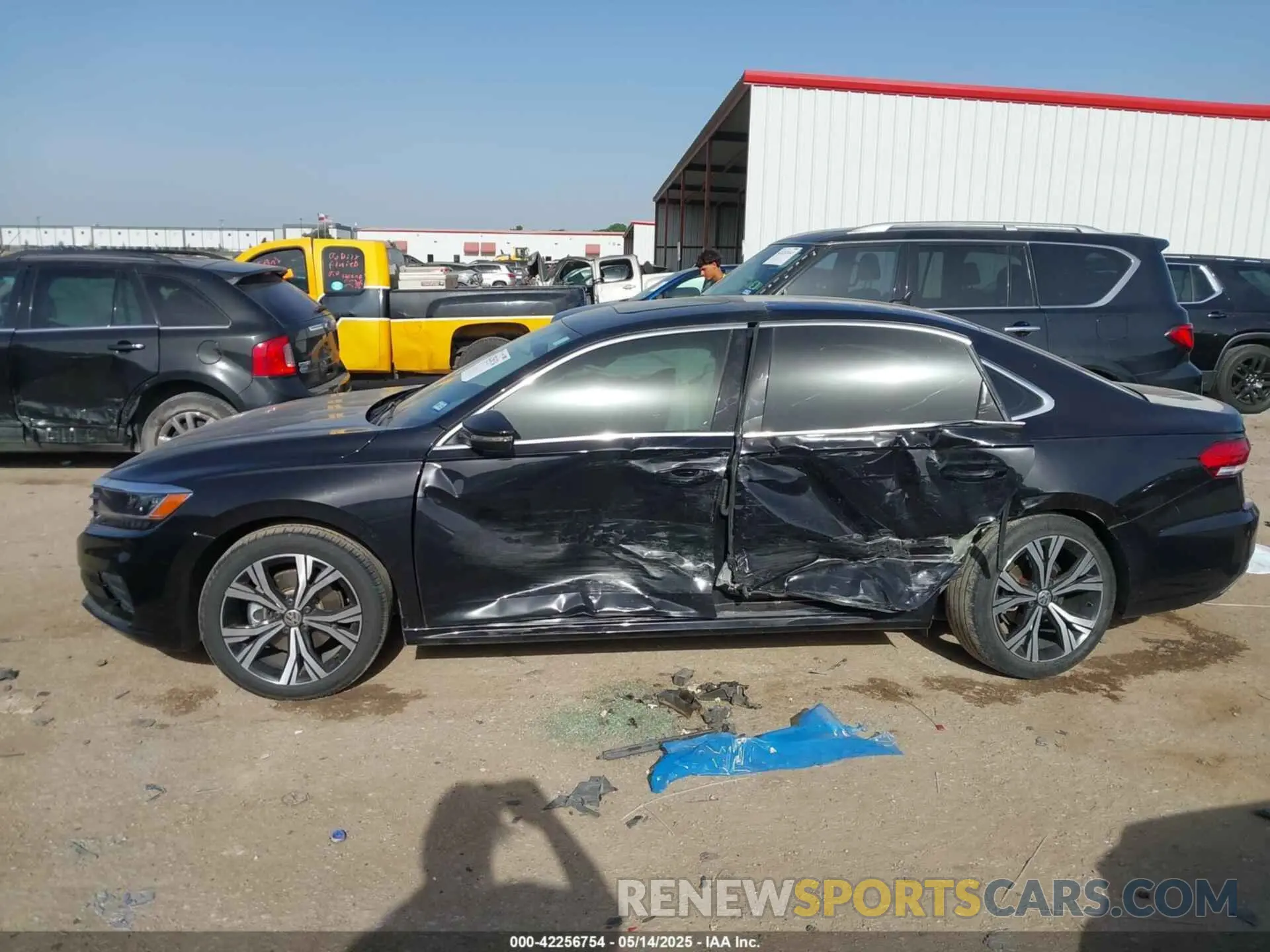 14 fotografías del automóvil dañado 1VWSA7A34MC005338 VOLKSWAGEN PASSAT 2021