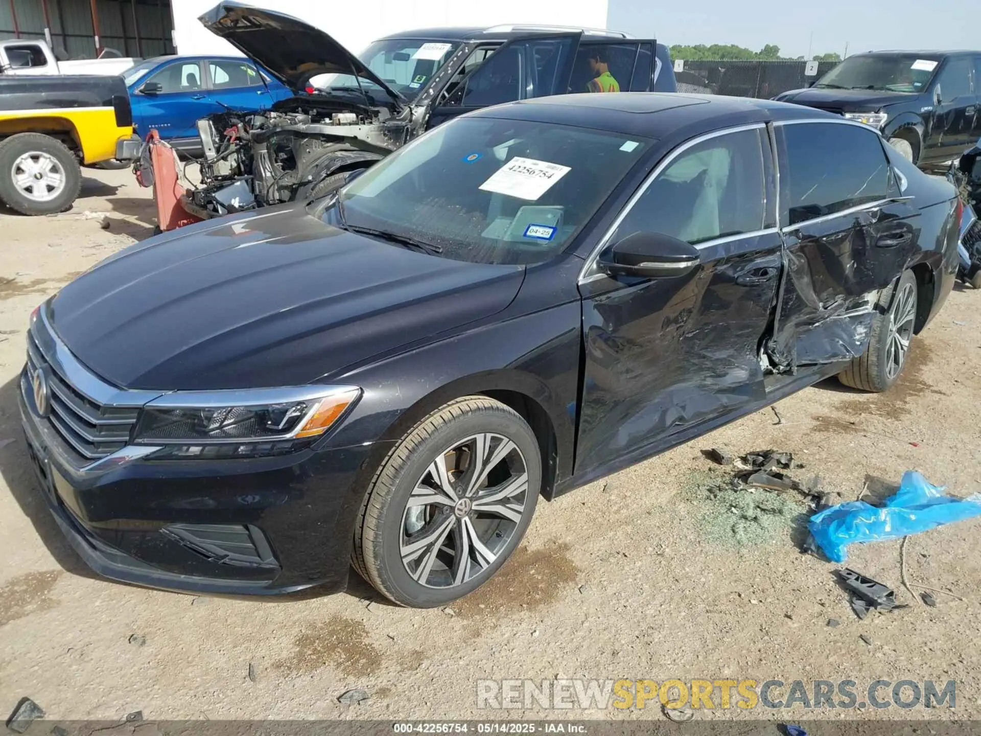 2 fotografías del automóvil dañado 1VWSA7A34MC005338 VOLKSWAGEN PASSAT 2021