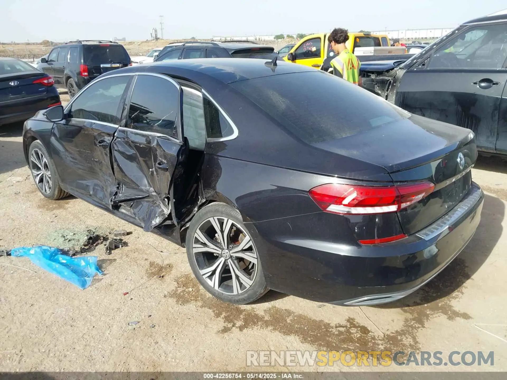 3 fotografías del automóvil dañado 1VWSA7A34MC005338 VOLKSWAGEN PASSAT 2021