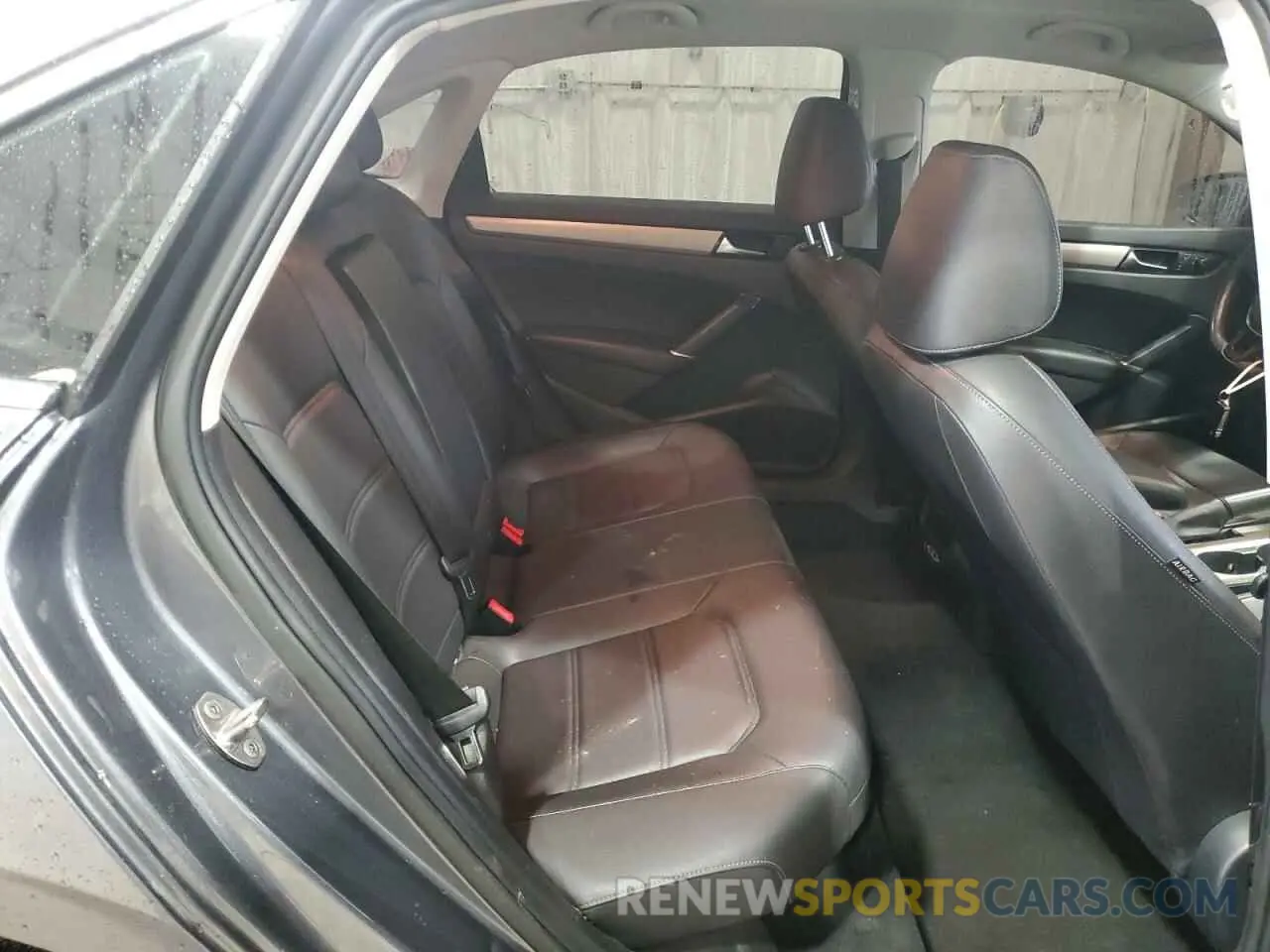 10 fotografías del automóvil dañado 1VWSA7A34MC010023 VOLKSWAGEN PASSAT 2021