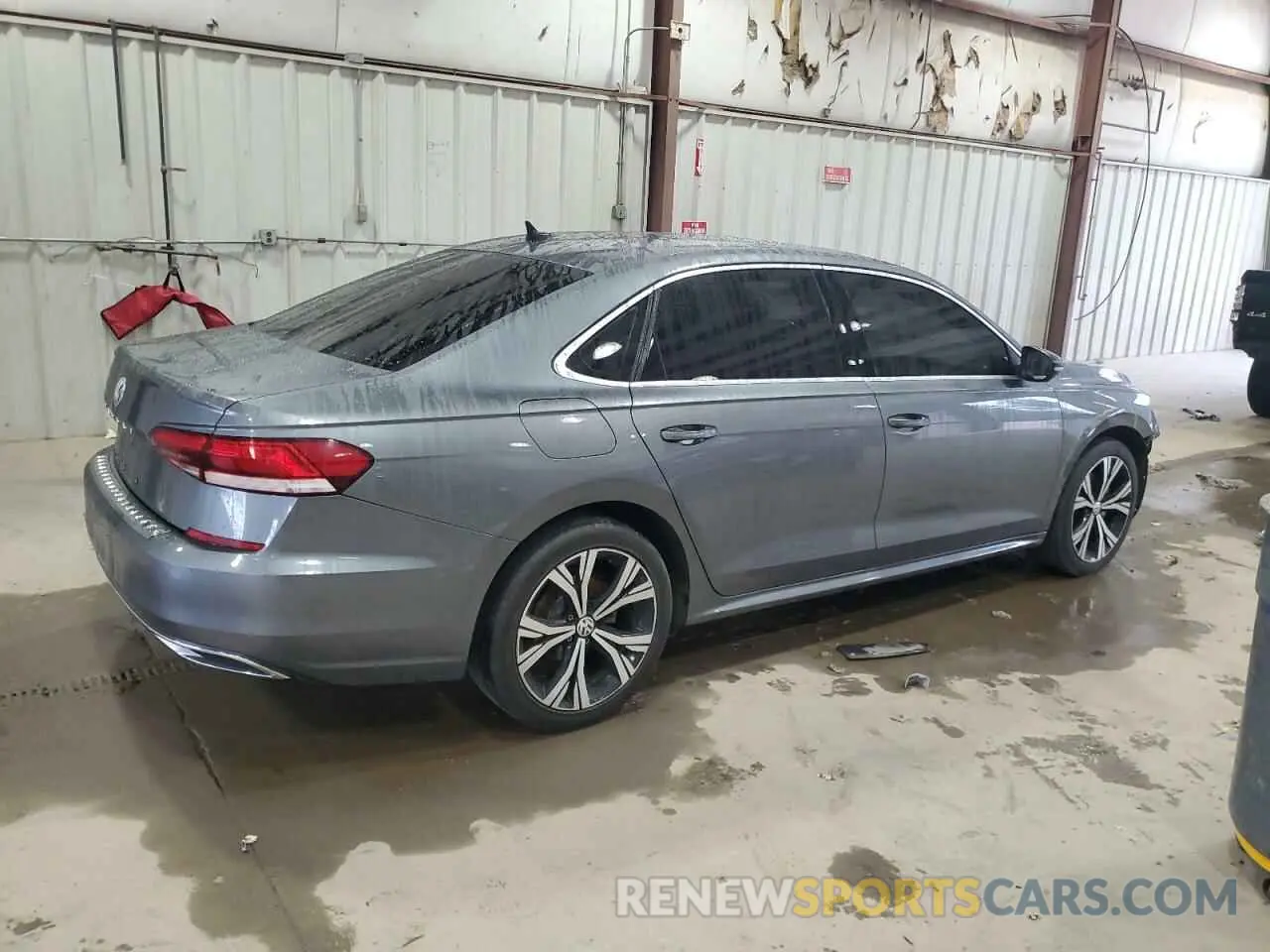 3 fotografías del automóvil dañado 1VWSA7A34MC010023 VOLKSWAGEN PASSAT 2021