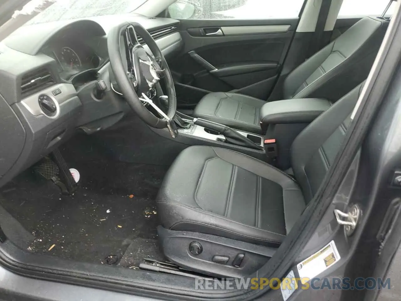 7 fotografías del automóvil dañado 1VWSA7A34MC010121 VOLKSWAGEN PASSAT 2021