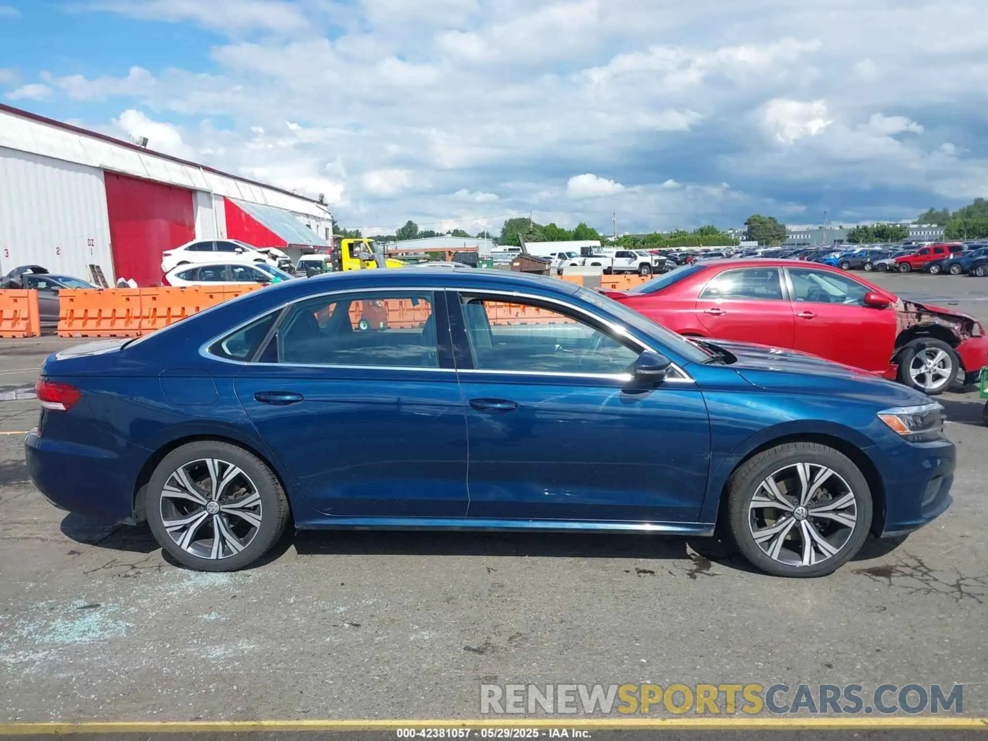 13 fotografías del automóvil dañado 1VWSA7A35MC002982 VOLKSWAGEN PASSAT 2021