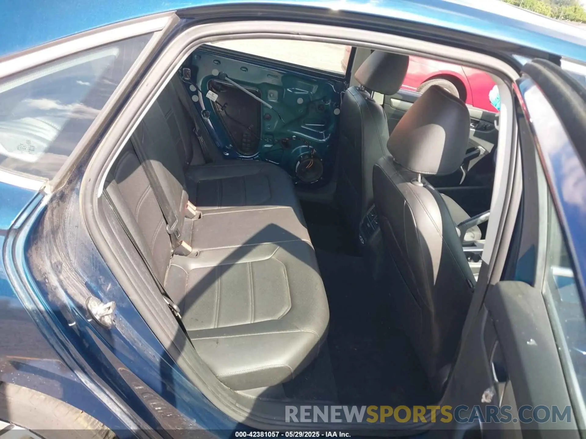 8 fotografías del automóvil dañado 1VWSA7A35MC002982 VOLKSWAGEN PASSAT 2021