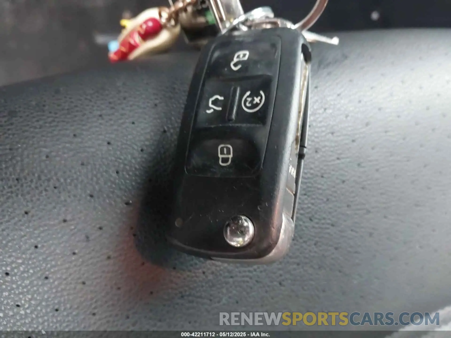 11 fotografías del automóvil dañado 1VWSA7A37MC014969 VOLKSWAGEN PASSAT 2021