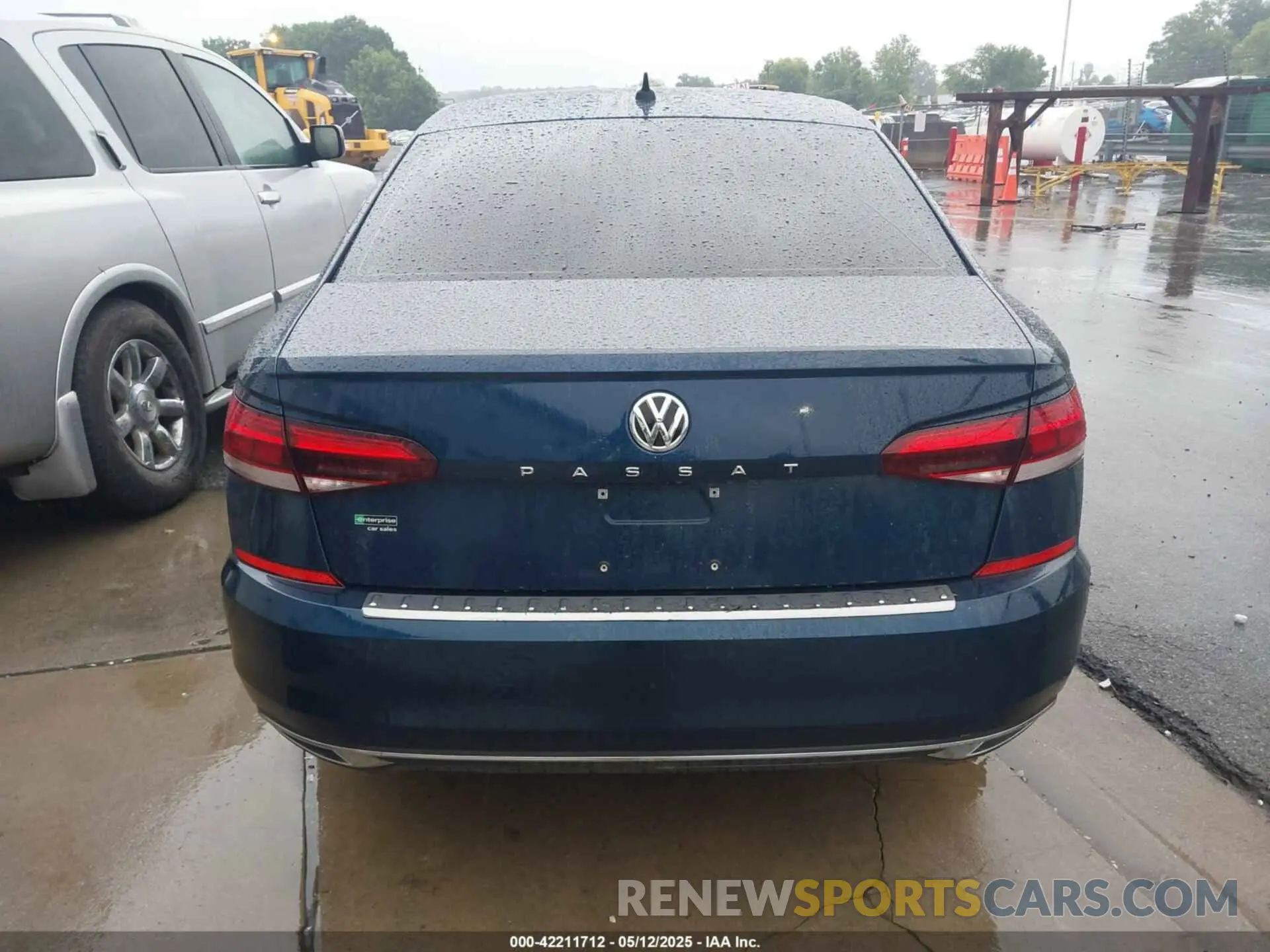 17 fotografías del automóvil dañado 1VWSA7A37MC014969 VOLKSWAGEN PASSAT 2021