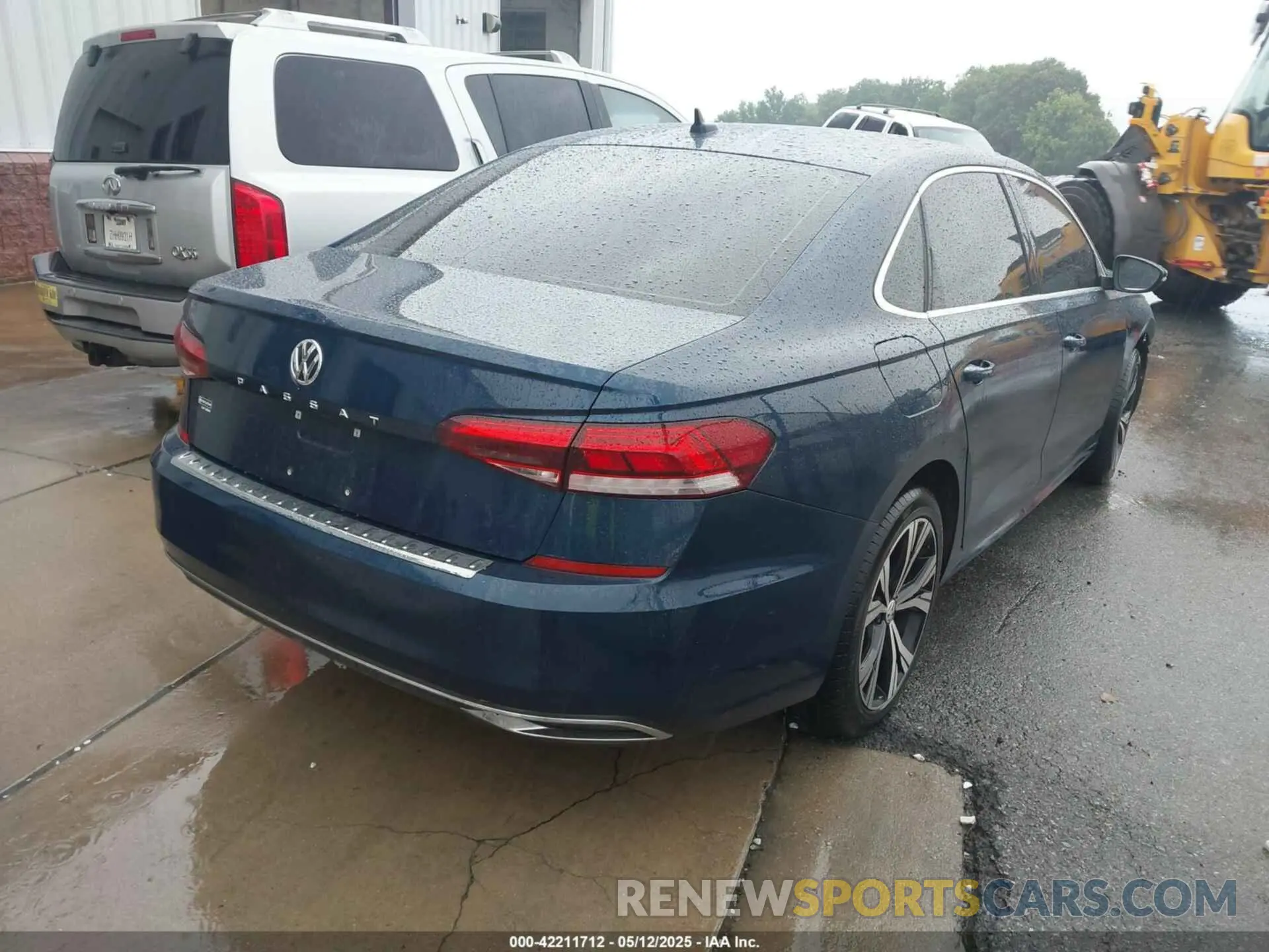 4 fotografías del automóvil dañado 1VWSA7A37MC014969 VOLKSWAGEN PASSAT 2021