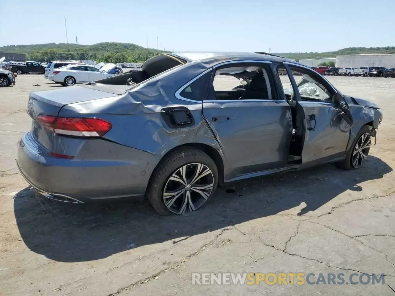 3 fotografías del automóvil dañado 1VWSA7A38MC001941 VOLKSWAGEN PASSAT 2021