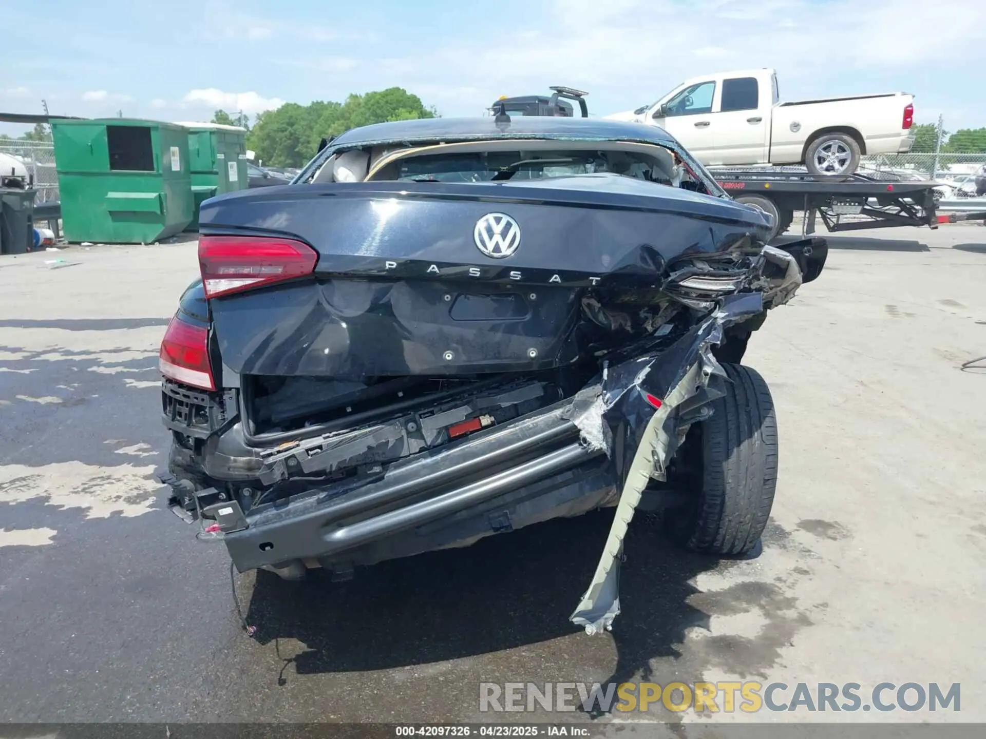 16 fotografías del automóvil dañado 1VWSA7A39MC002421 VOLKSWAGEN PASSAT 2021