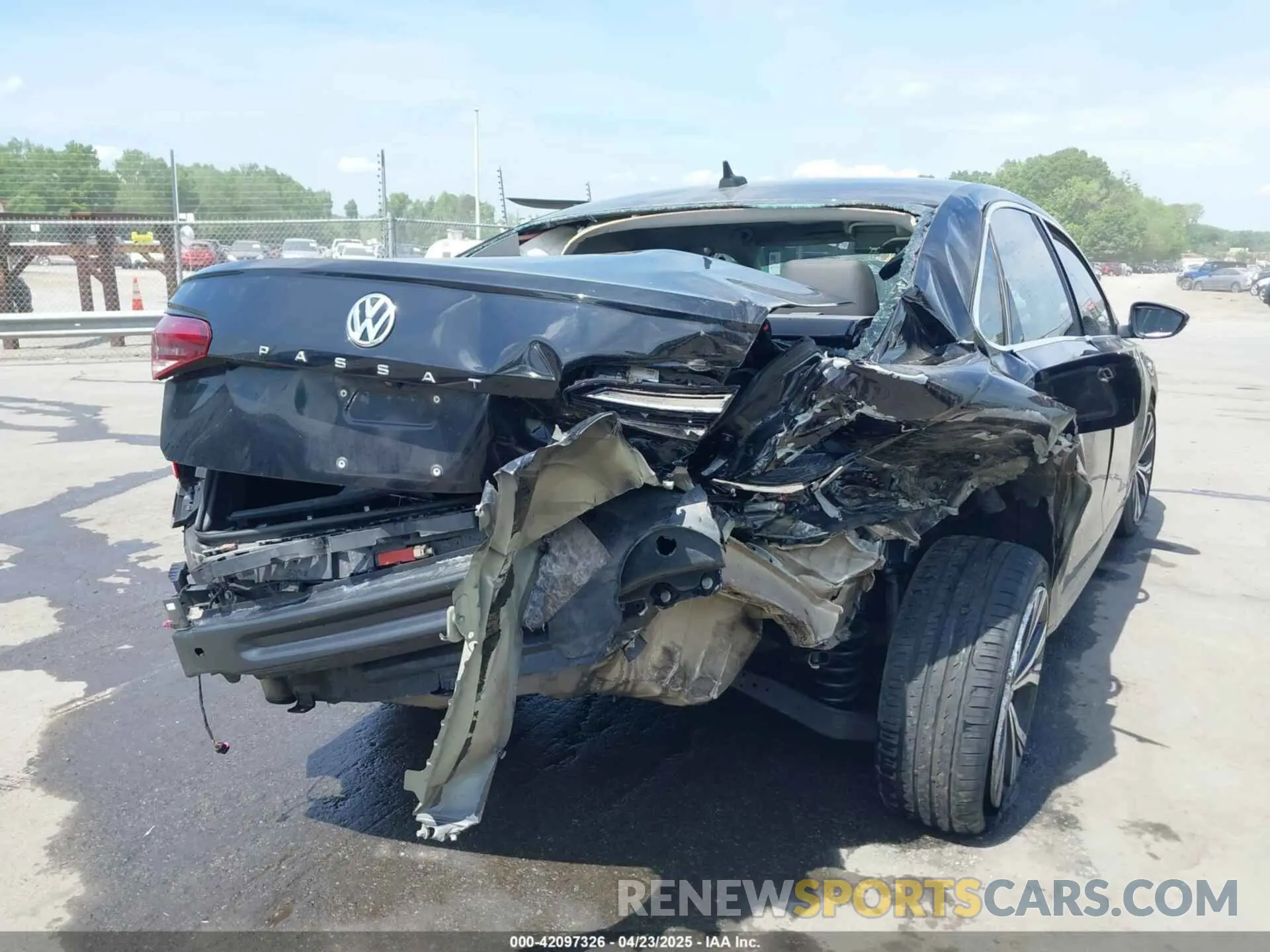 17 fotografías del automóvil dañado 1VWSA7A39MC002421 VOLKSWAGEN PASSAT 2021