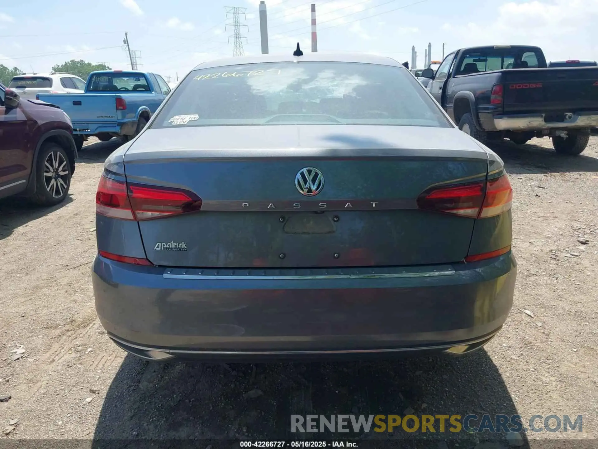 17 fotografías del automóvil dañado 1VWSA7A3XMC007790 VOLKSWAGEN PASSAT 2021