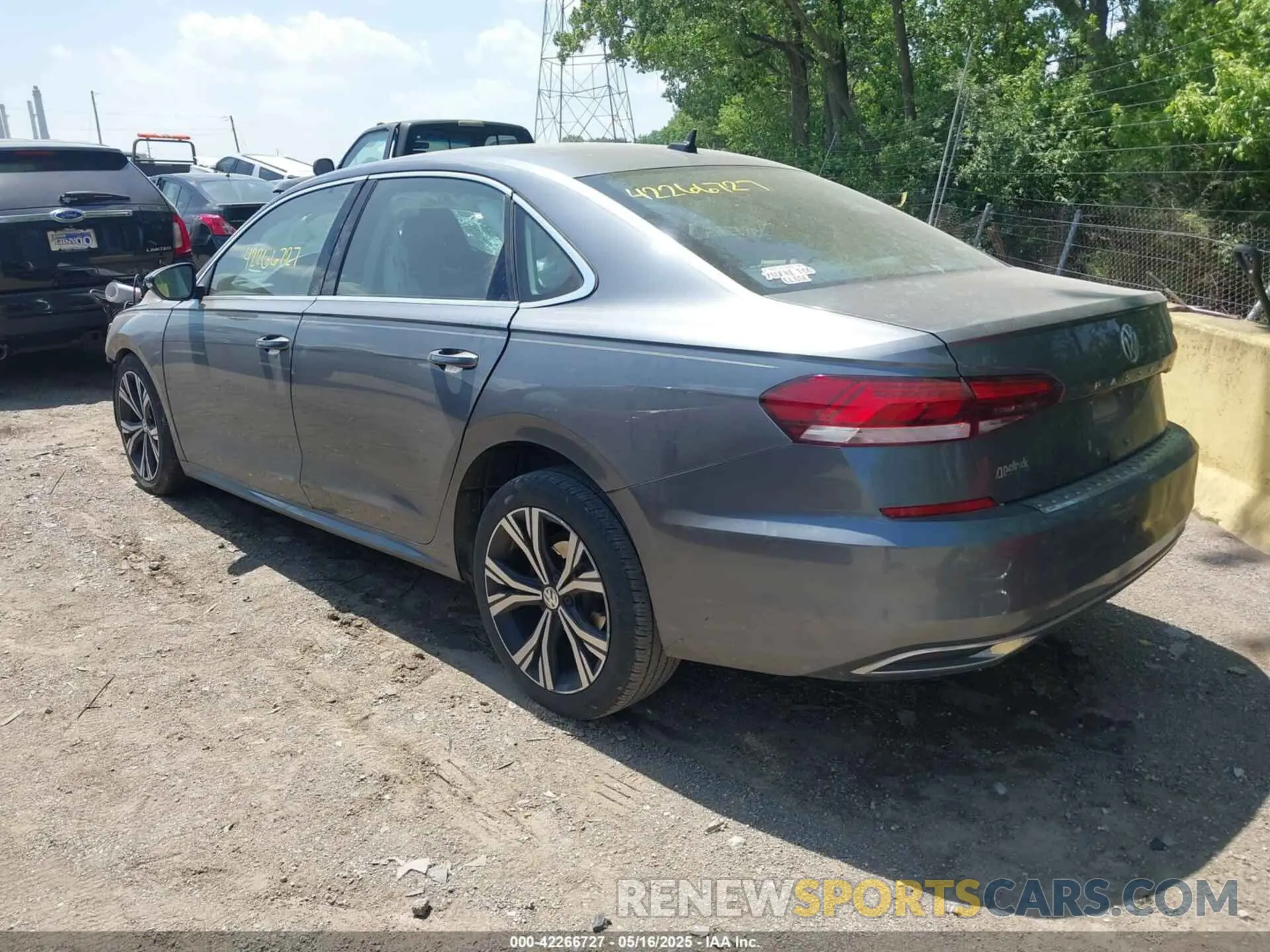 3 fotografías del automóvil dañado 1VWSA7A3XMC007790 VOLKSWAGEN PASSAT 2021