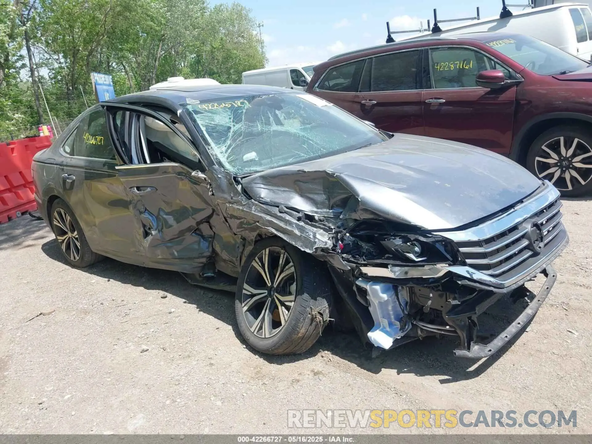6 fotografías del automóvil dañado 1VWSA7A3XMC007790 VOLKSWAGEN PASSAT 2021