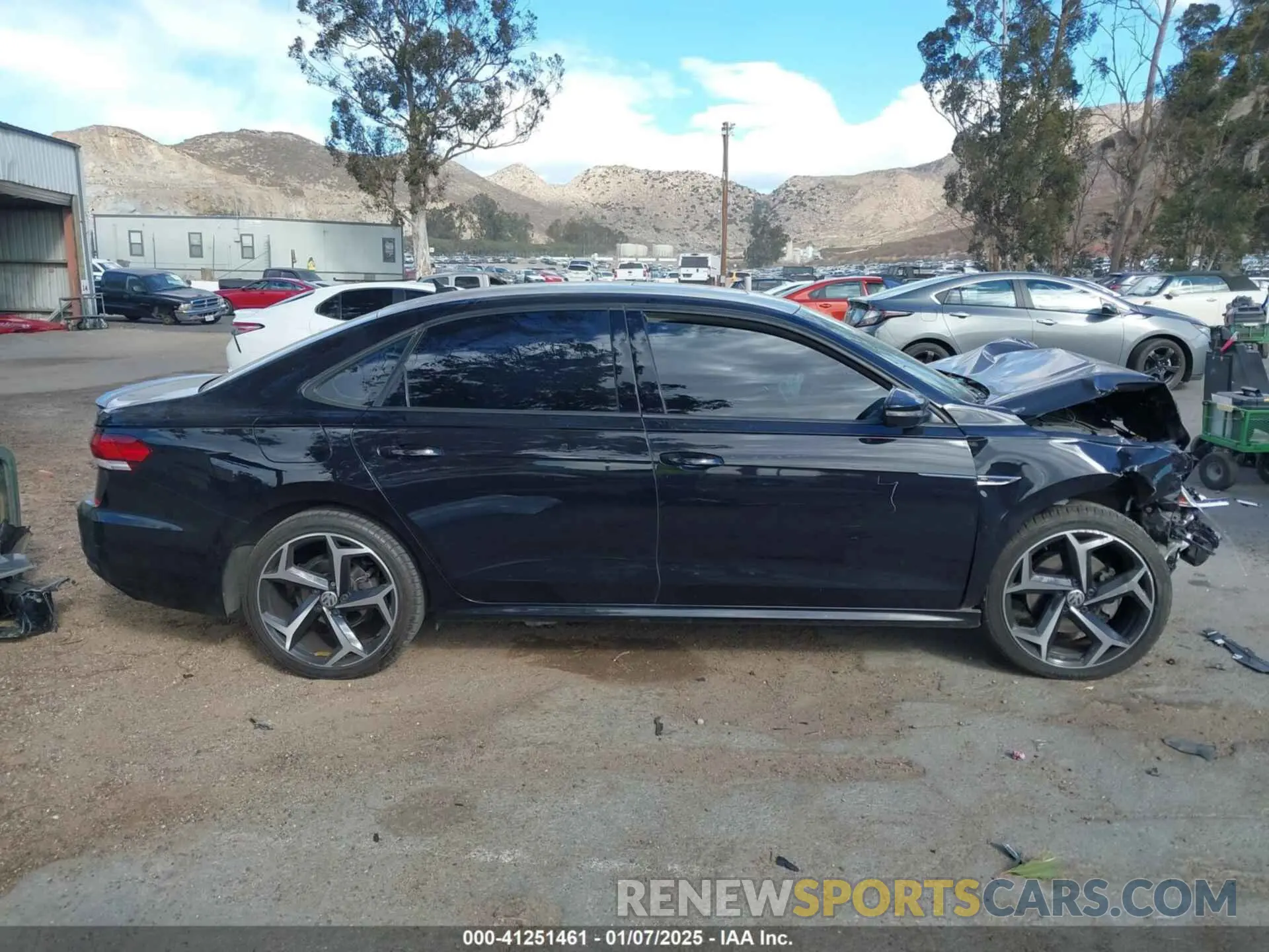 13 fotografías del automóvil dañado 1VWMA7A34NC000165 VOLKSWAGEN PASSAT 2022