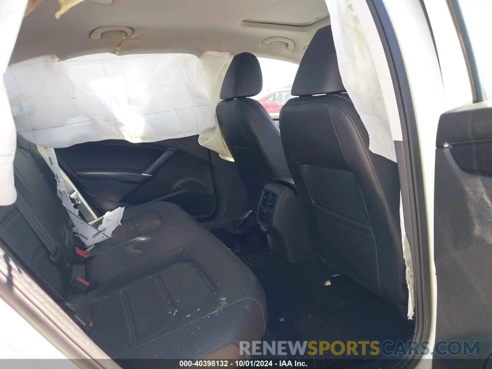 8 fotografías del automóvil dañado 1VWSA7A30NC007380 VOLKSWAGEN PASSAT 2022