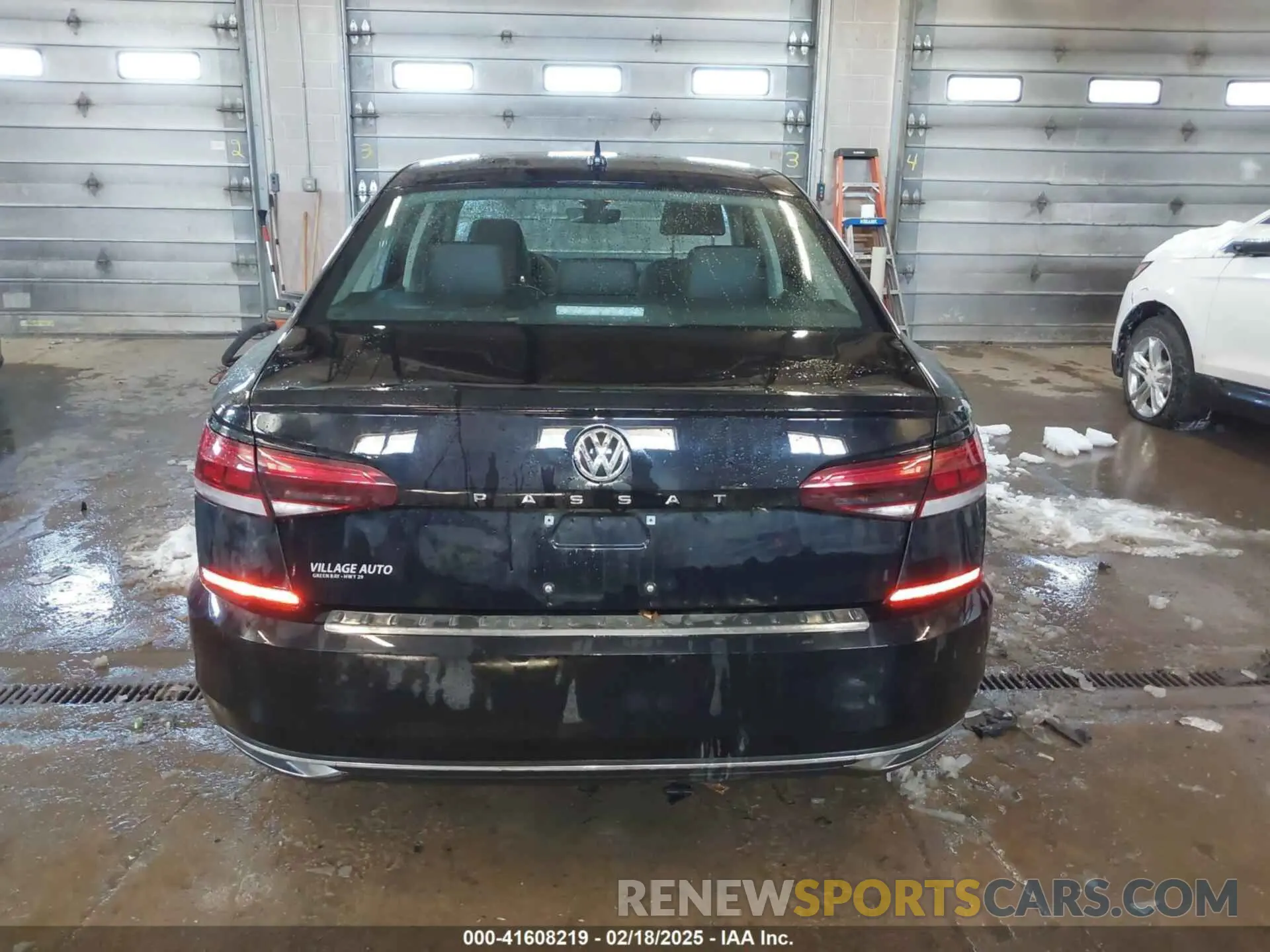 16 fotografías del automóvil dañado 1VWSA7A31NC003418 VOLKSWAGEN PASSAT 2022
