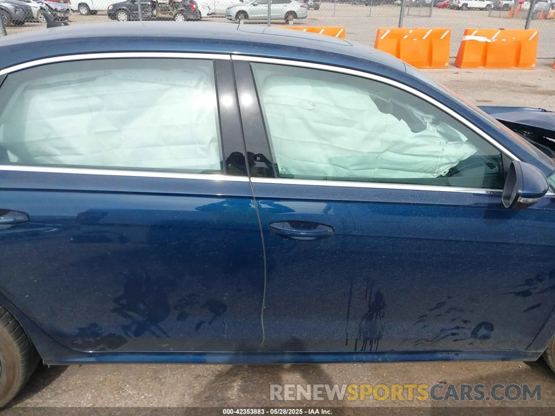 13 fotografías del automóvil dañado 1VWSA7A32NC002732 VOLKSWAGEN PASSAT 2022