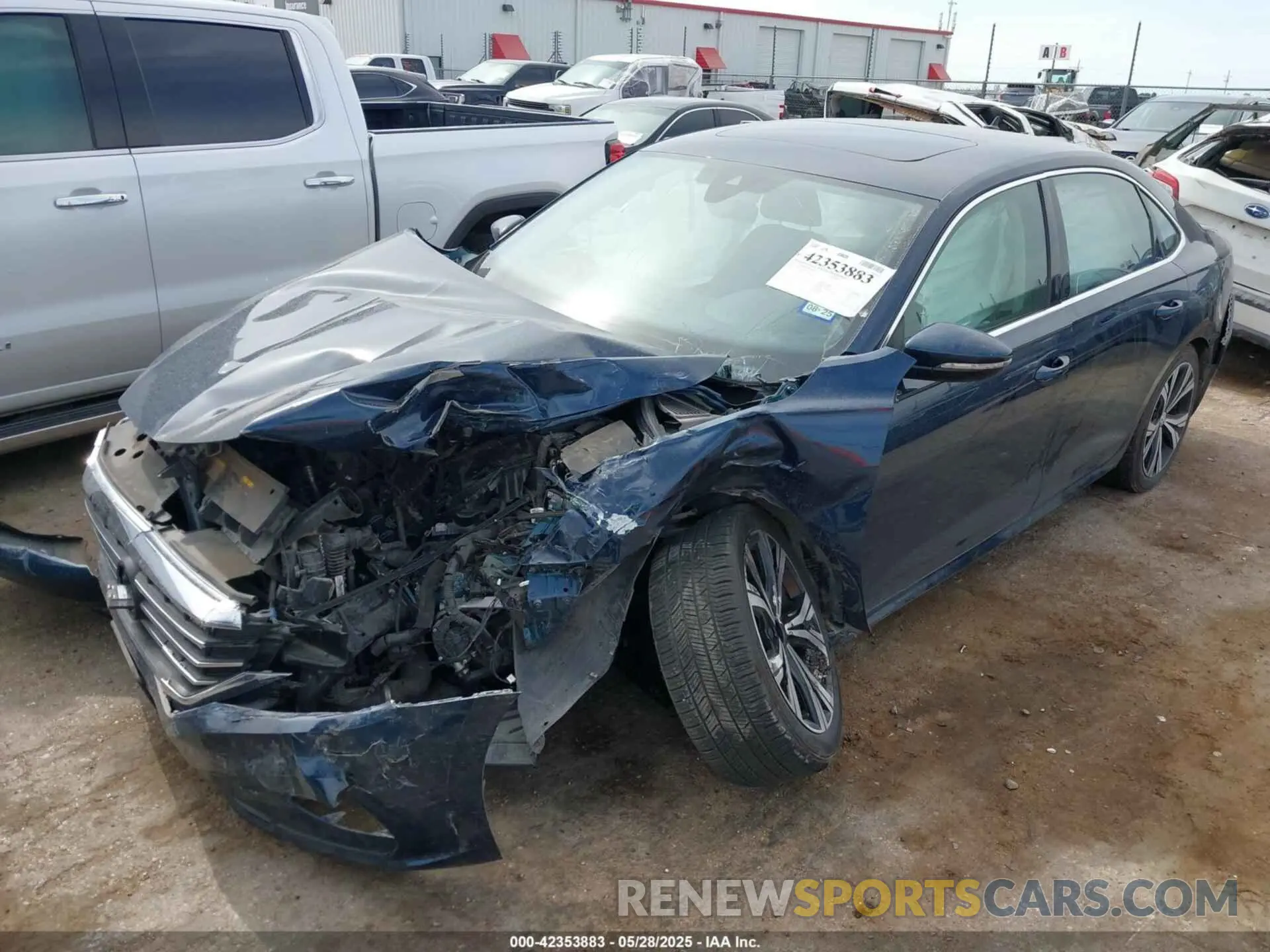 2 fotografías del automóvil dañado 1VWSA7A32NC002732 VOLKSWAGEN PASSAT 2022