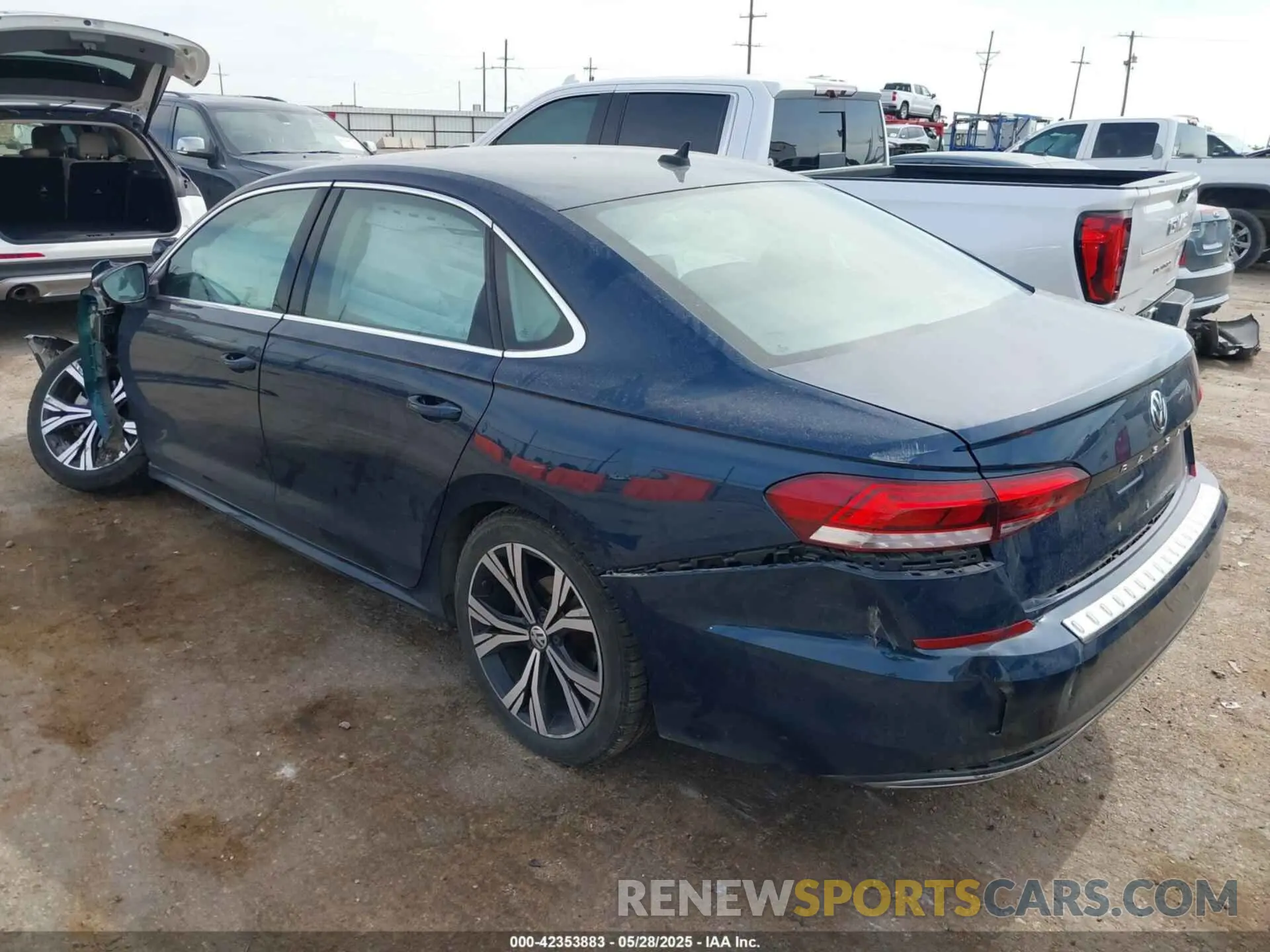 3 fotografías del automóvil dañado 1VWSA7A32NC002732 VOLKSWAGEN PASSAT 2022