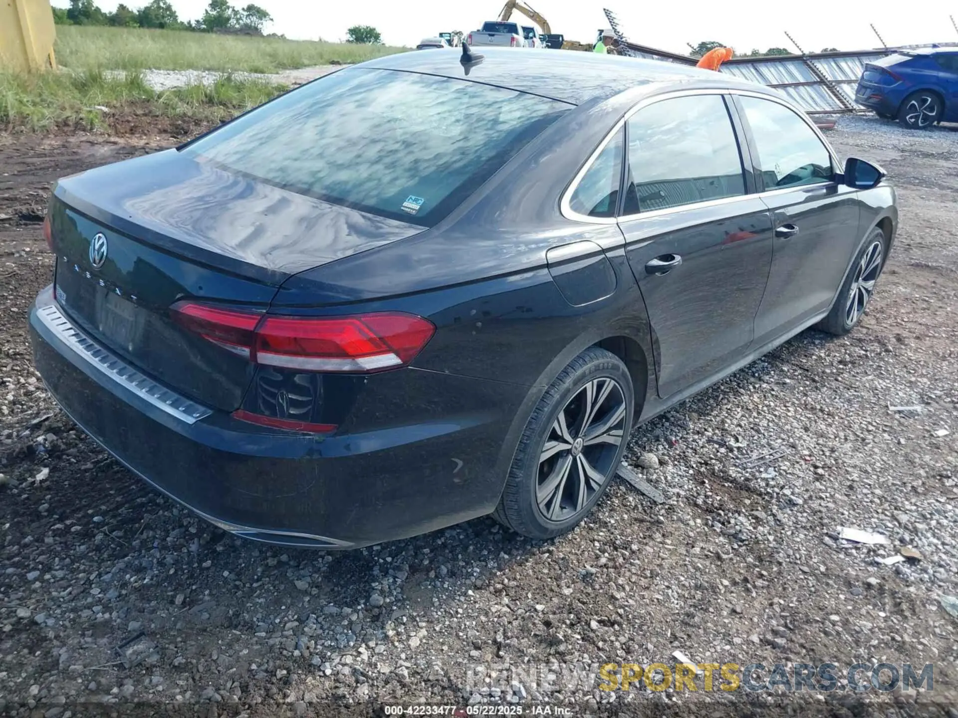 4 fotografías del automóvil dañado 1VWSA7A34NC002411 VOLKSWAGEN PASSAT 2022