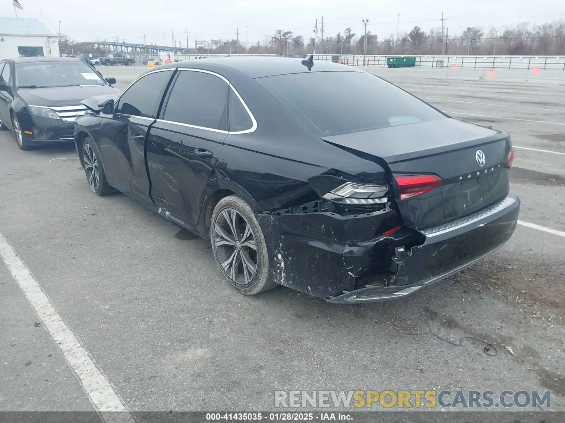 3 fotografías del automóvil dañado 1VWSA7A36NC009134 VOLKSWAGEN PASSAT 2022