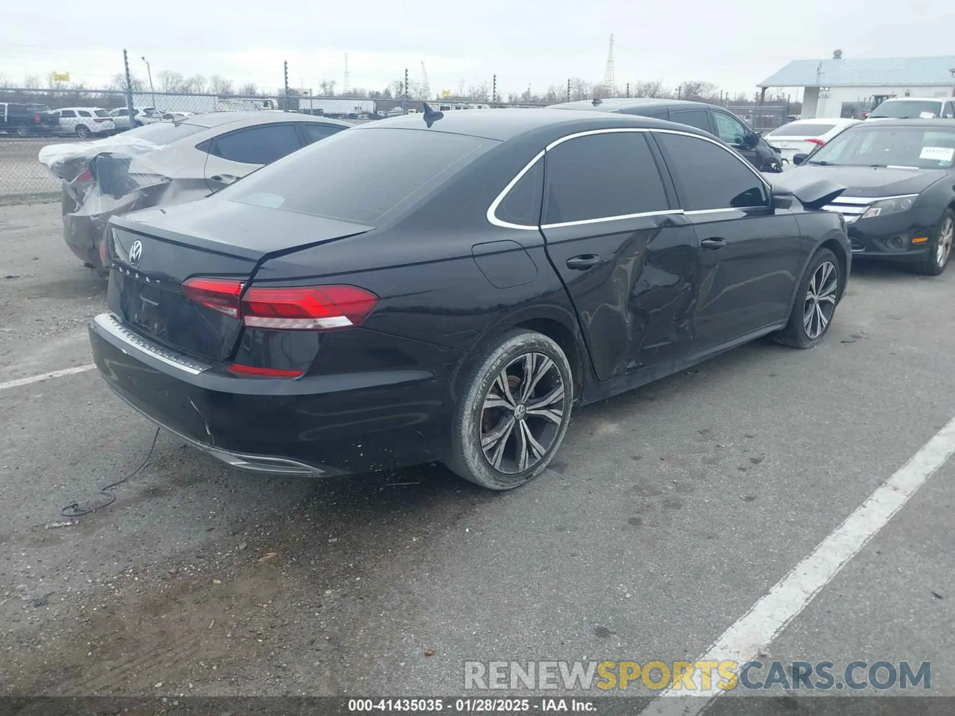4 fotografías del automóvil dañado 1VWSA7A36NC009134 VOLKSWAGEN PASSAT 2022