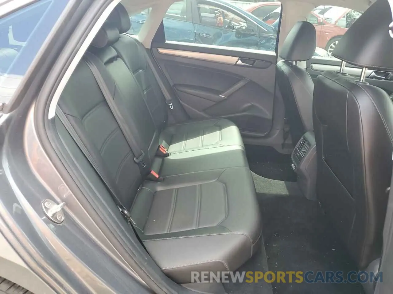 10 fotografías del automóvil dañado 1VWSA7A37NC007960 VOLKSWAGEN PASSAT 2022