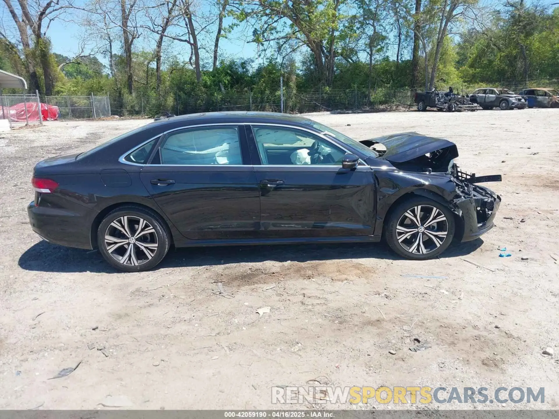 13 fotografías del automóvil dañado 1VWSA7A38NC001715 VOLKSWAGEN PASSAT 2022