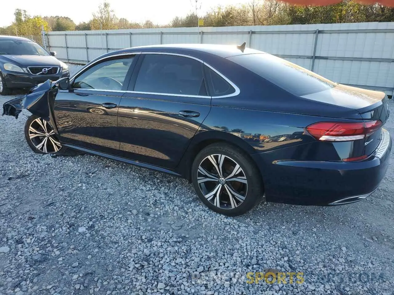 2 fotografías del automóvil dañado 1VWSA7A38NC004551 VOLKSWAGEN PASSAT 2022