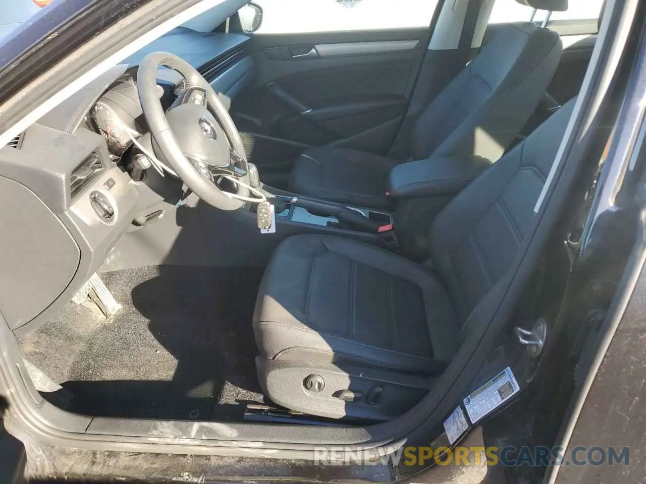 7 fotografías del automóvil dañado 1VWSA7A3XNC000162 VOLKSWAGEN PASSAT 2022