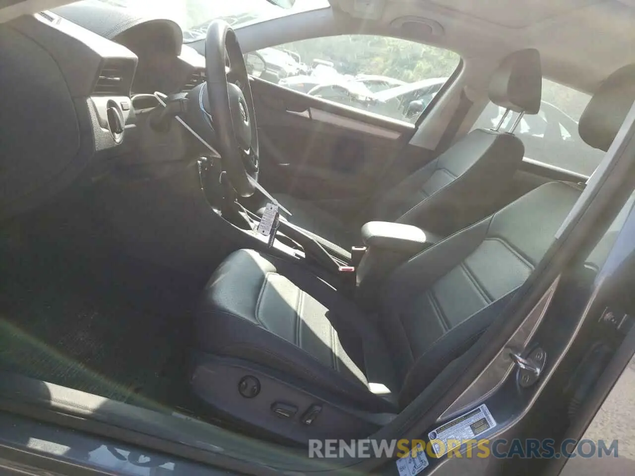 7 fotografías del automóvil dañado 1VWSA7A3XNC003403 VOLKSWAGEN PASSAT 2022