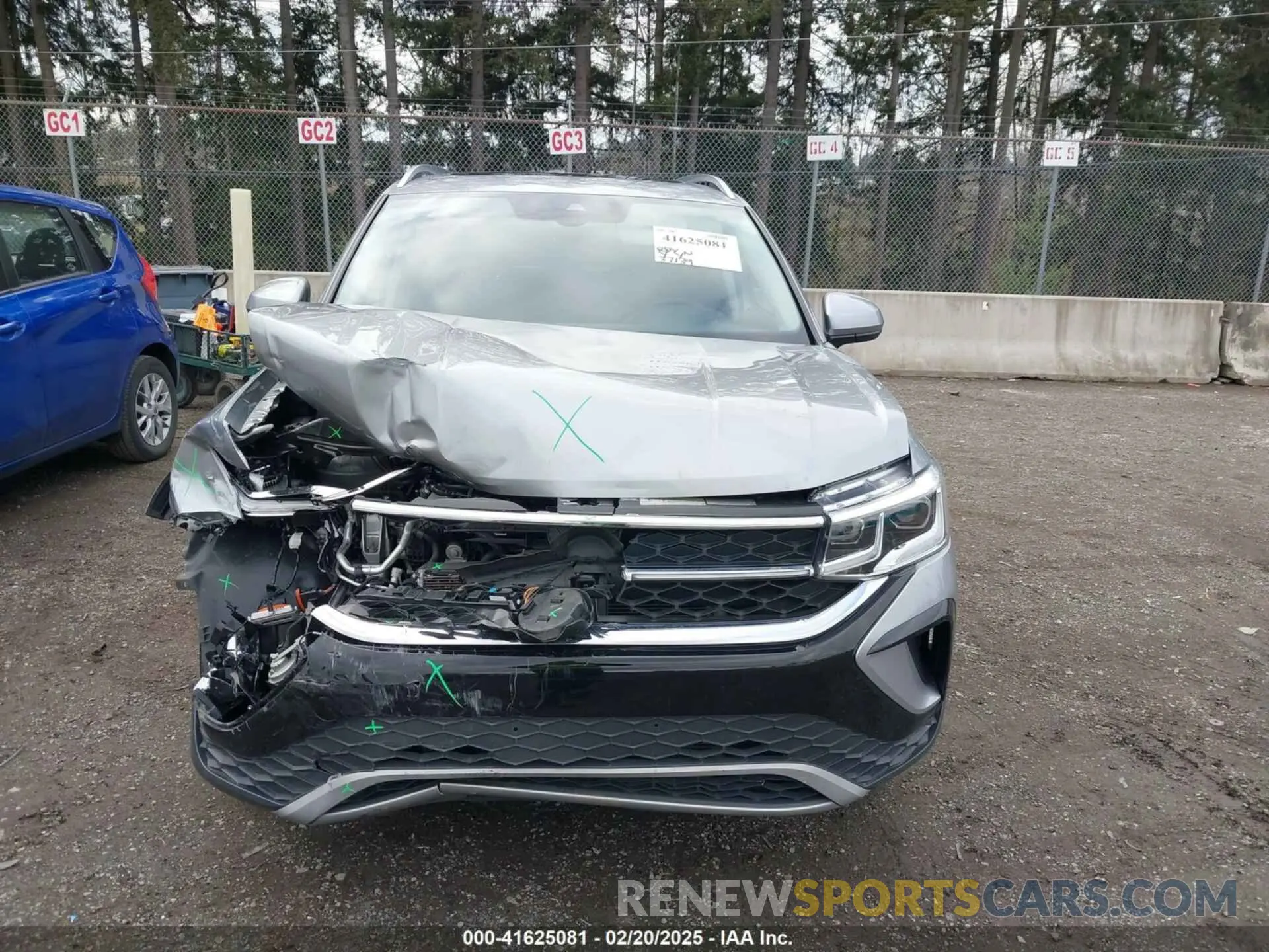 12 fotografías del automóvil dañado 3VV2X7B22NM090169 VOLKSWAGEN TAOS 2022