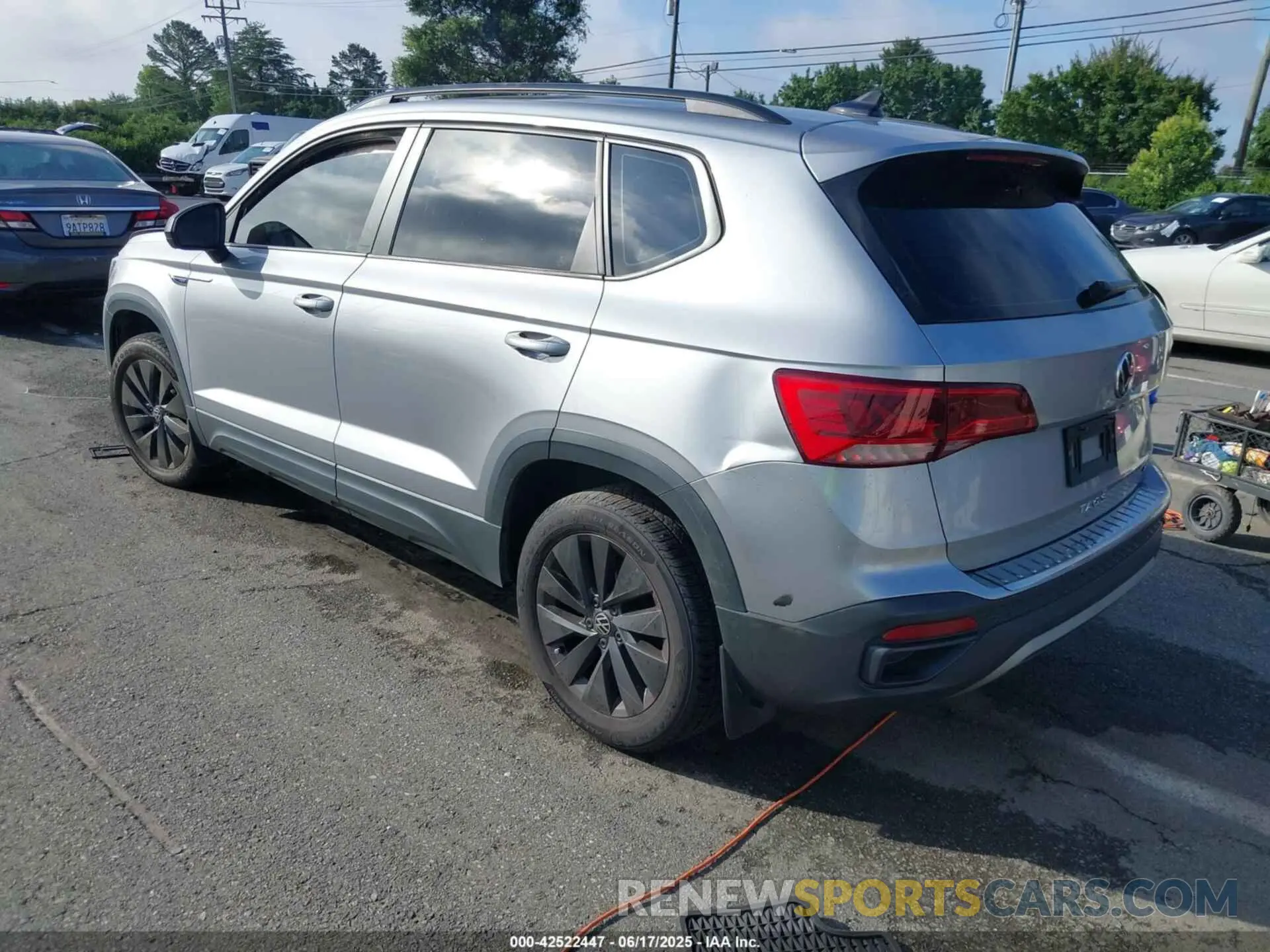 3 fotografías del automóvil dañado 3VVAX7B29NM080900 VOLKSWAGEN TAOS 2022