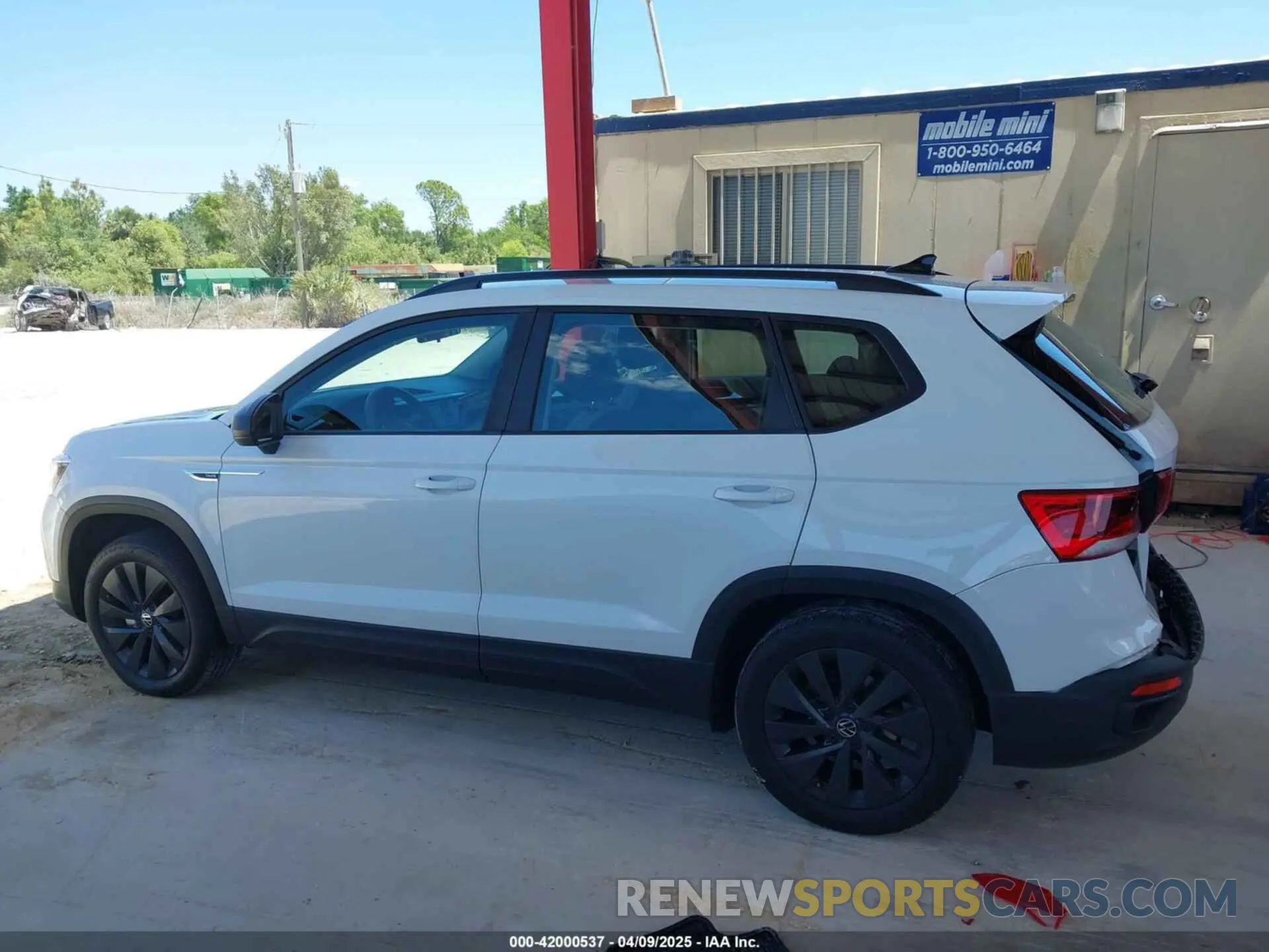 14 fotografías del automóvil dañado 3VVCX7B28NM097129 VOLKSWAGEN TAOS 2022