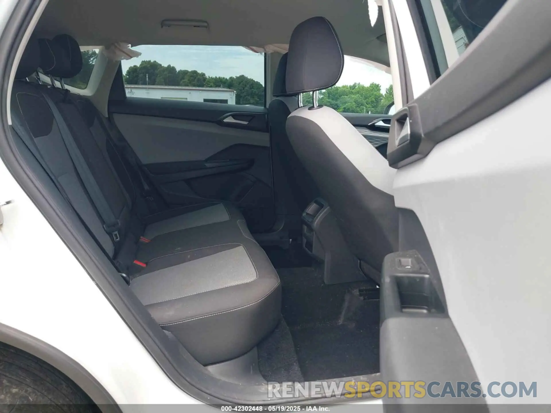 8 fotografías del automóvil dañado 3VVCX7B2XNM018415 VOLKSWAGEN TAOS 2022