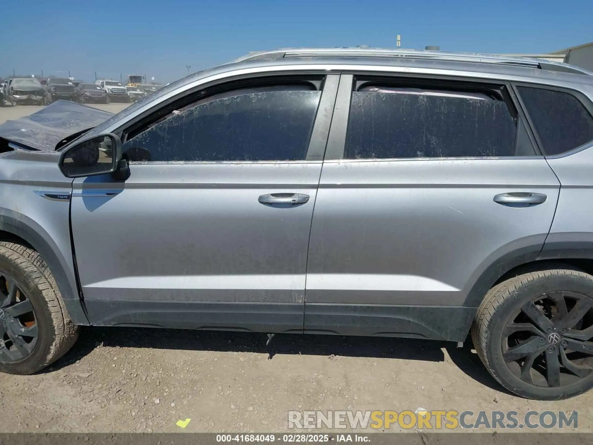 14 fotografías del automóvil dañado 3VVGX7B29NM001350 VOLKSWAGEN TAOS 2022