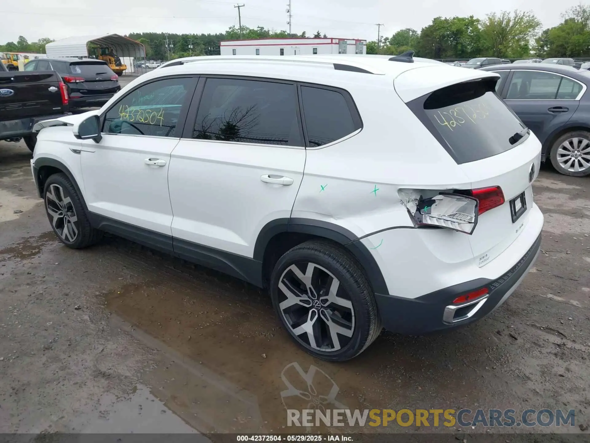 3 fotografías del automóvil dañado 3VVJX7B27NM022946 VOLKSWAGEN TAOS 2022
