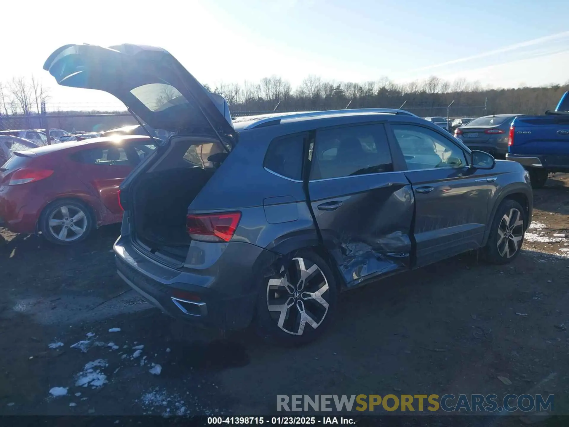 4 fotografías del automóvil dañado 3VVJX7B2XNM023119 VOLKSWAGEN TAOS 2022