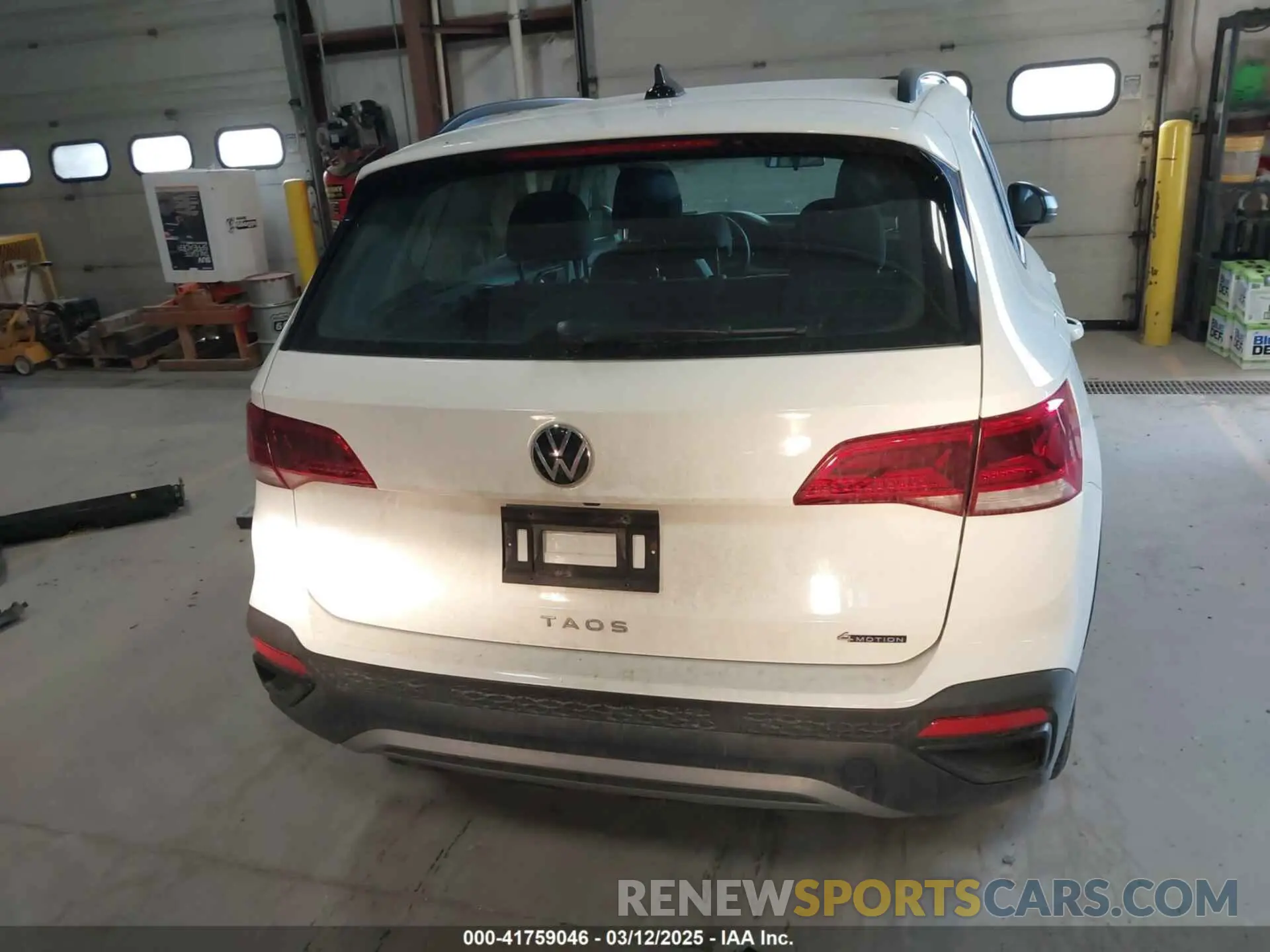 16 fotografías del automóvil dañado 3VVMX7B24NM036848 VOLKSWAGEN TAOS 2022
