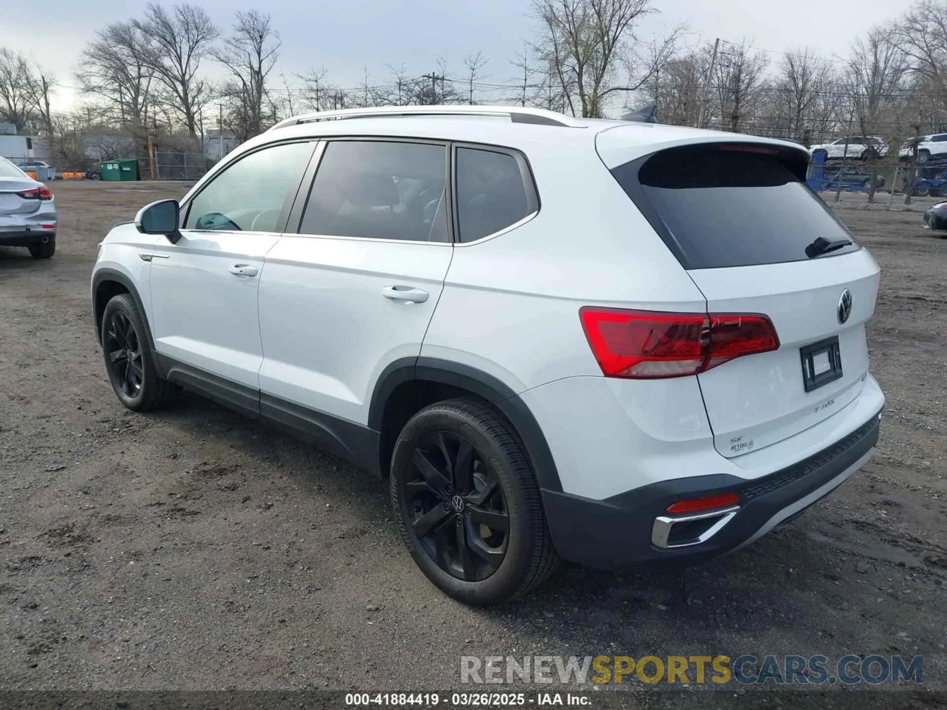 3 fotografías del automóvil dañado 3VVPX7B27NM028787 VOLKSWAGEN TAOS 2022