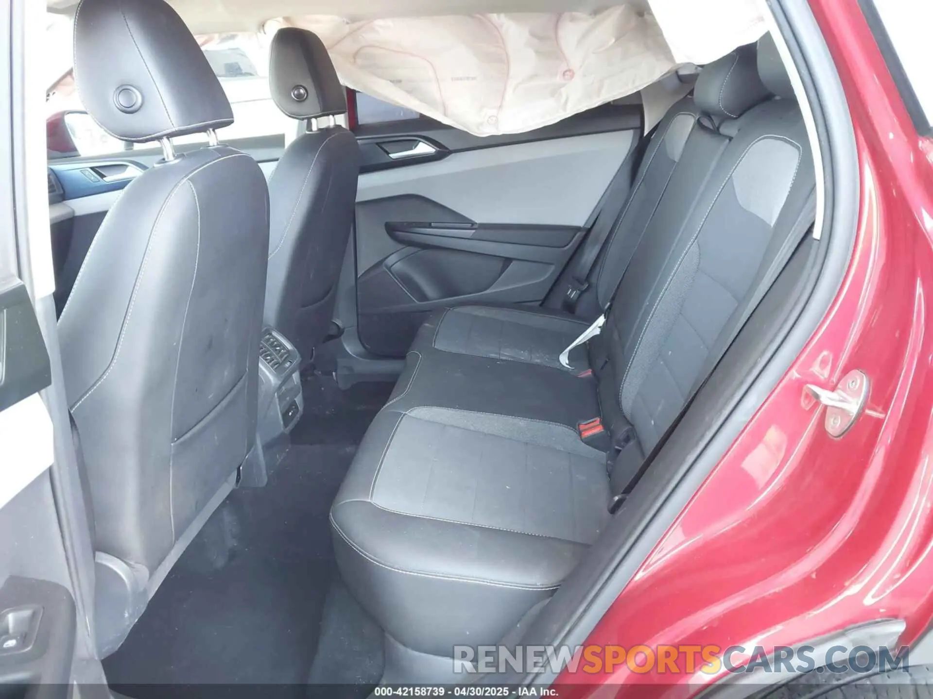 8 fotografías del automóvil dañado 3VVRX7B27NM091672 VOLKSWAGEN TAOS 2022