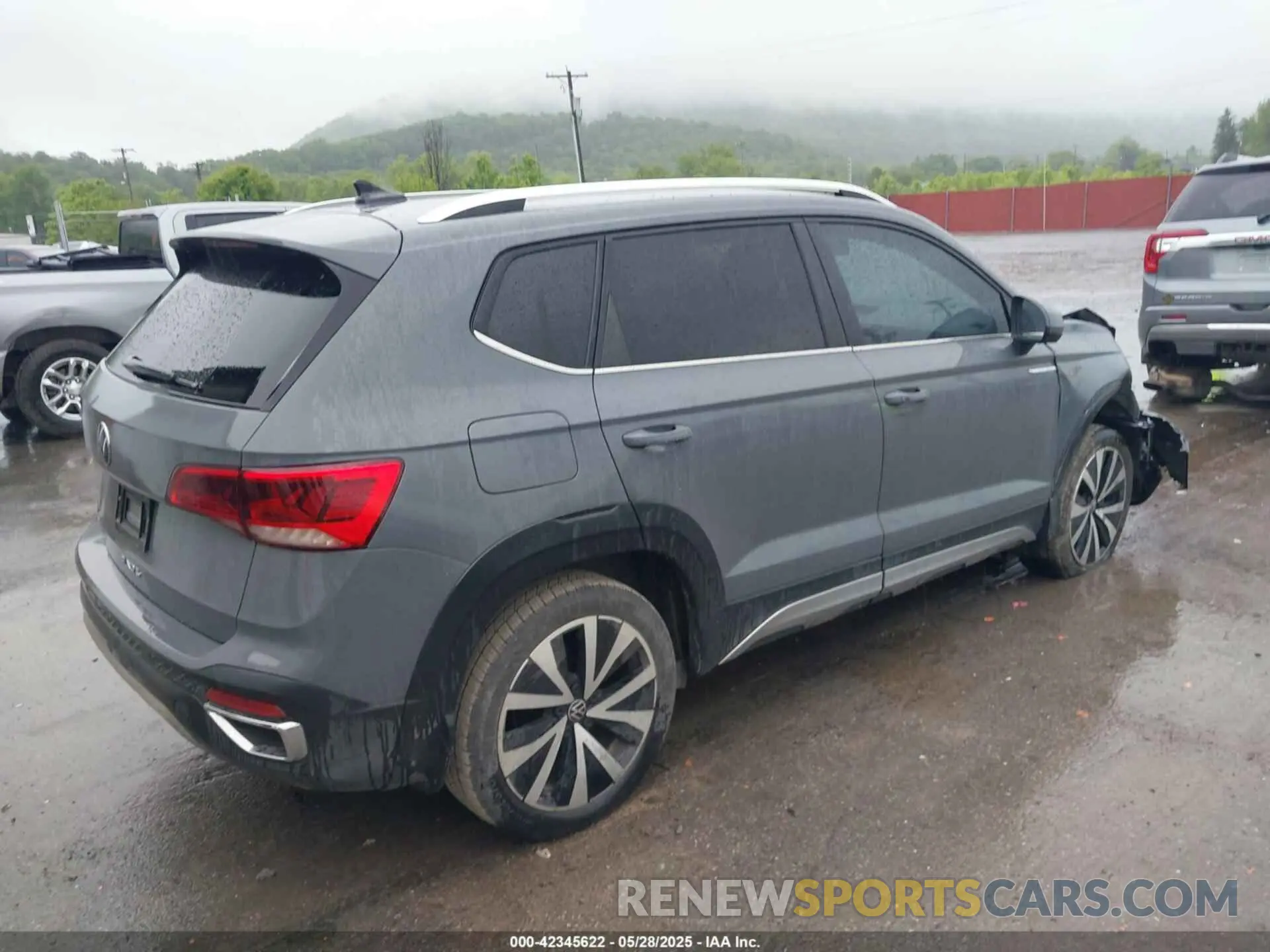 4 fotografías del automóvil dañado 3VVRX7B28NM013577 VOLKSWAGEN TAOS 2022